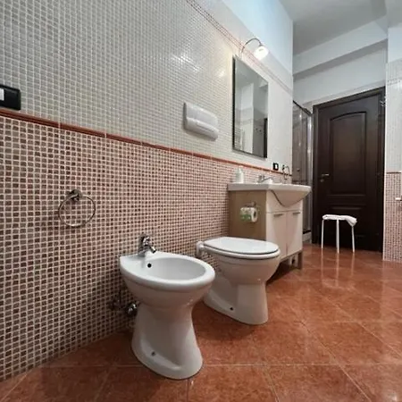 Opuntia Dell'etna Bike House *