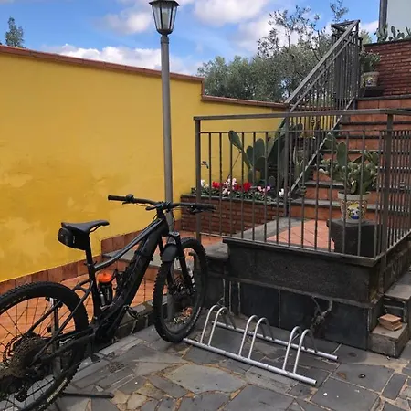 Opuntia Dell'etna Bike House Apartment